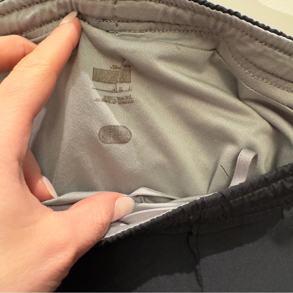 Nike Mens Black Shorts Size Large - Picture 2 of 7